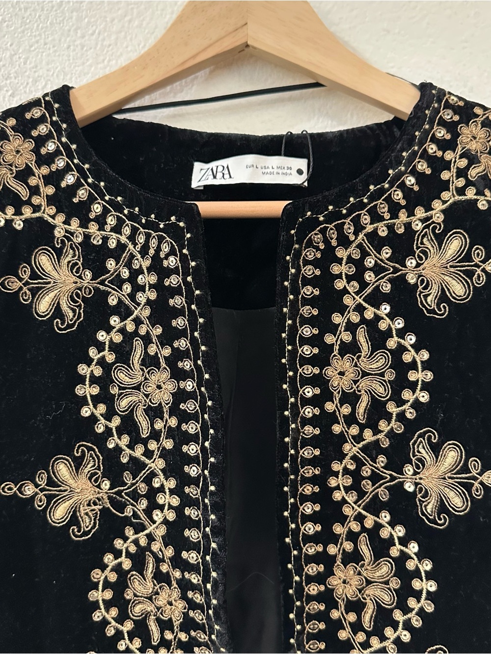 Zara The Daisy Velvet Embroidered Cropped Vest Open Front Boho Size Large - Picture 3 of 10